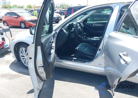 2016 Infiniti Q50 2.0T Base/2.0T Premium из США, поврежденный, VIN JN1CV7AP8GM203467